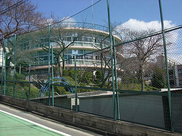 神戸市立美野丘小学校
