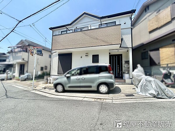外観：327002374755