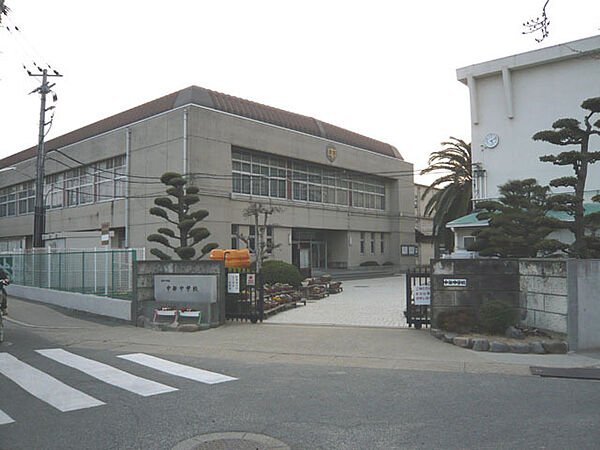 加古川市立中部中学校