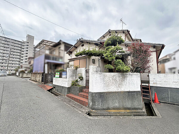 外観：328000626015