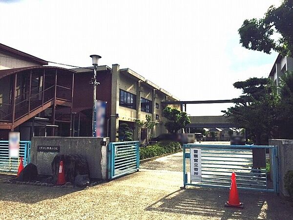 交野市立岩船小学校