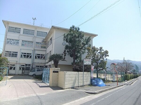 交野市立第一中学校