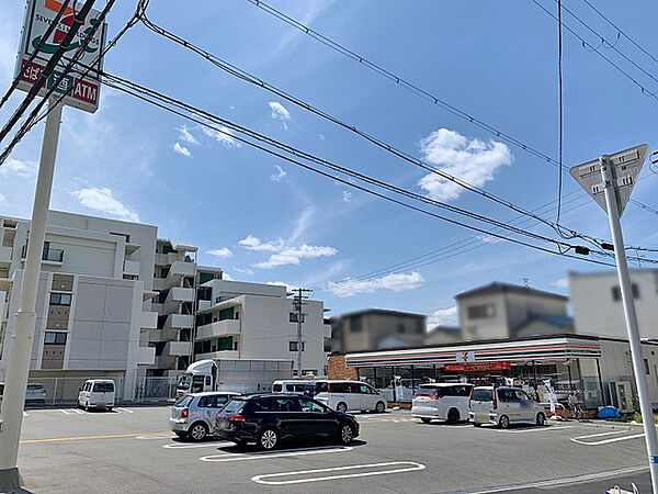 セブンイレブン枚方渚西2丁目店