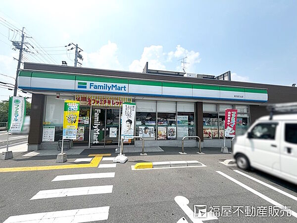ファミリーマート枚方田口山店