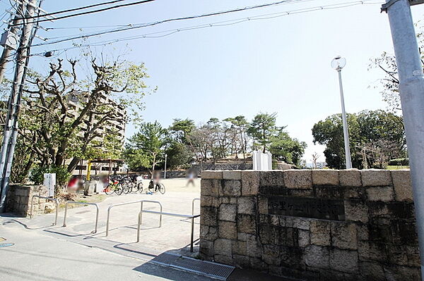 香里ヶ丘中央公園