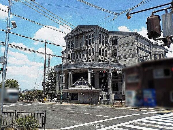 市立中央図書館