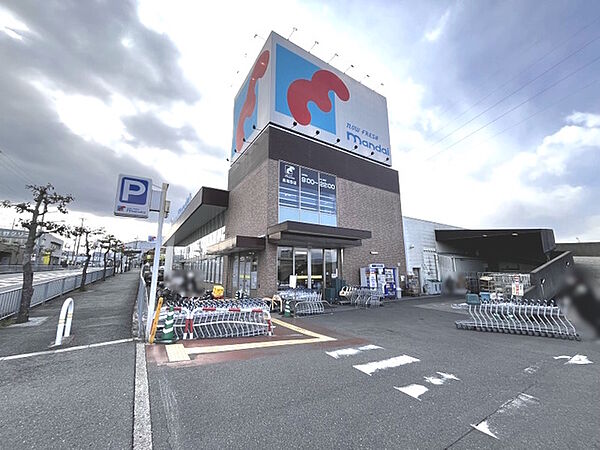 万代長尾西店