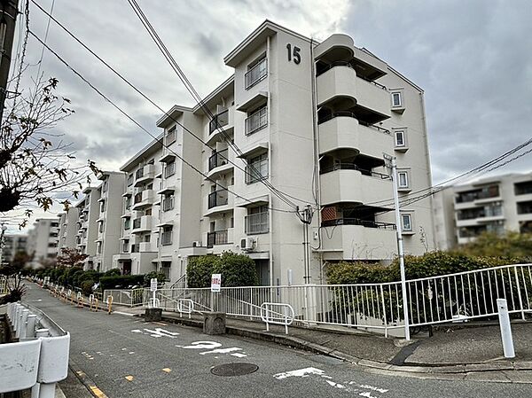 外観：327002221810