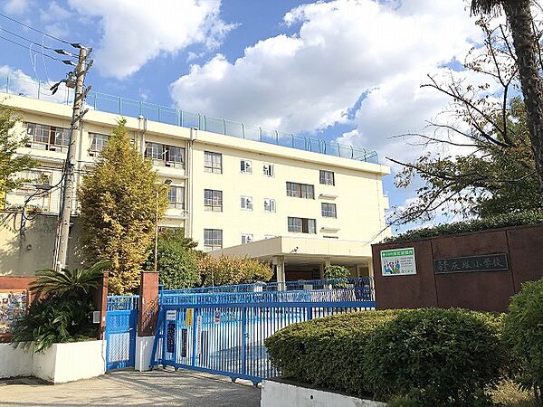 大東市立灰塚小学校