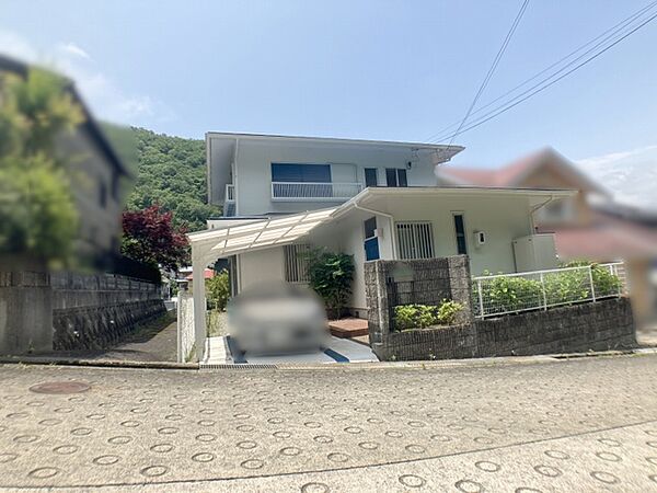 外観：328000557109