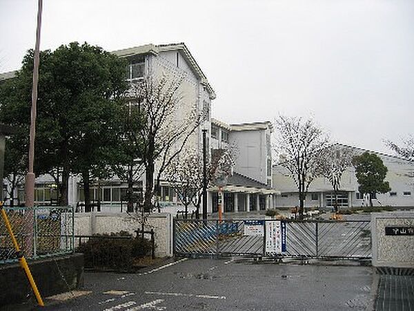 守山市立立入が丘小学校