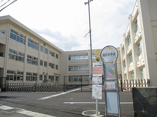 野洲市立篠原小学校