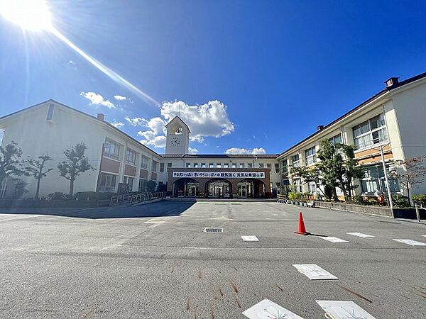 甲賀市立希望ヶ丘小学校