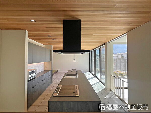 外観：325000089943