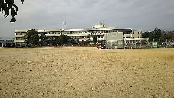 東近江市立朝桜中学校