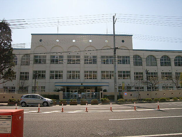 神戸市立本山第二小学校