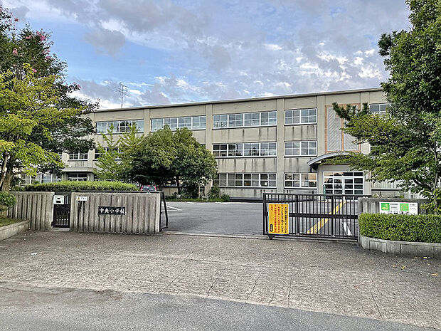 八幡市立中央小学校