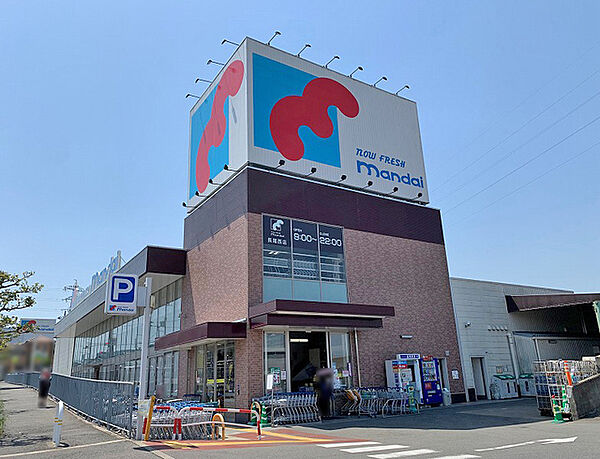 万代長尾西店