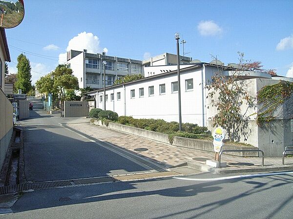 枚方市立氷室小学校