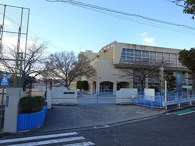 神戸市立北山小学校