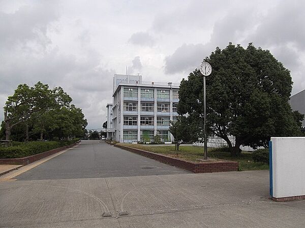 三木市立緑が丘中学校