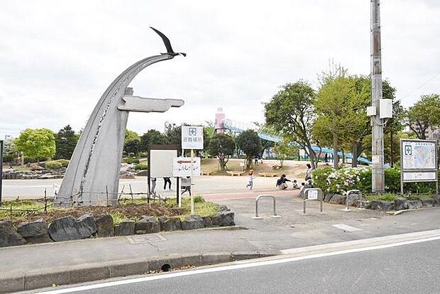 南行徳公園 徒歩13分。 1020m