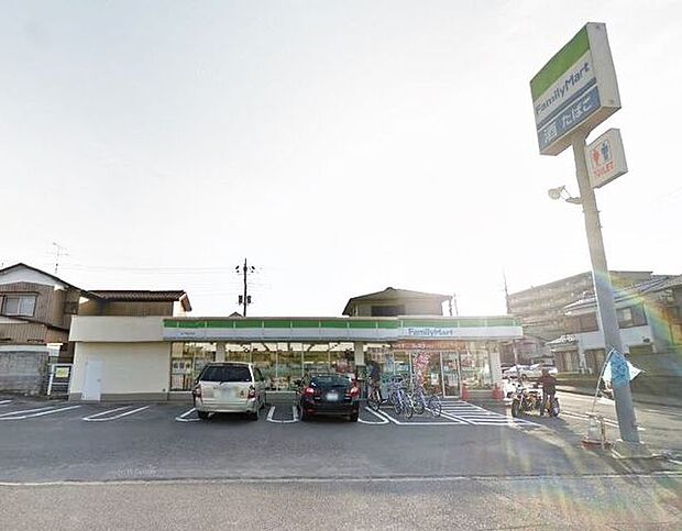 ファミリーマート松戸柿の木店 徒歩5分。 400m