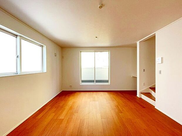 【リビング】少しでも豊かに快適に。そんな想いから生まれた邸宅はこれから先の住まいを支えます。