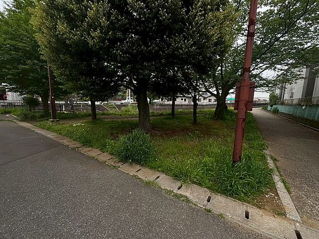 柏井第一公園 徒歩2分。 140m