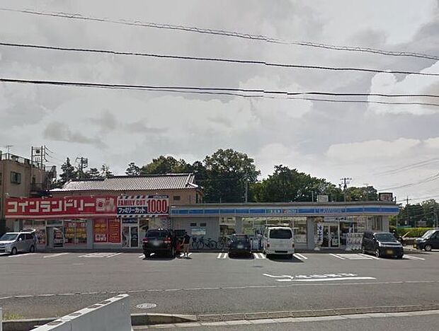 ローソン松戸河原塚店 徒歩11分。 820m