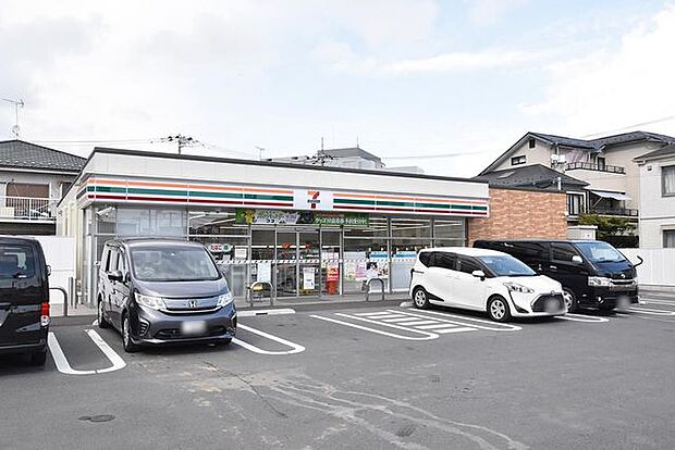 セブンイレブン市川総合病院前店 徒歩5分。 380m