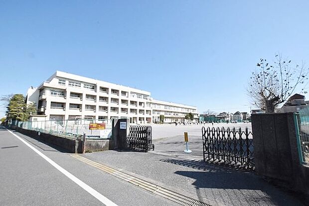 市川市立鶴指小学校 徒歩5分。 390m