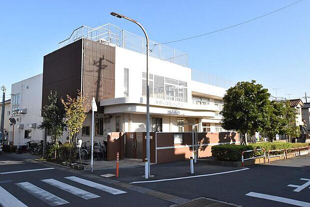 みやくぼ保育園 徒歩9分。 670m