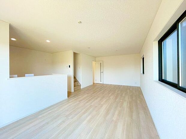 1・2号棟ともに内見可能です！ご質問なども受け付けておりますので、お気軽にお問い合わせください♪