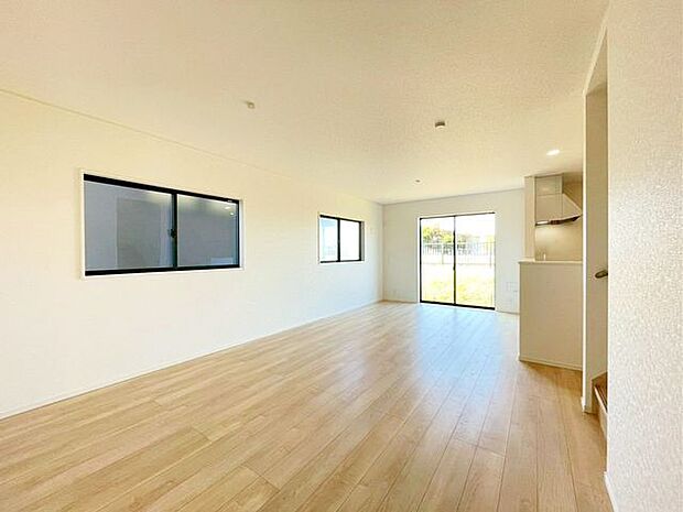 1・2号棟ともに内見可能です！ご質問なども受け付けておりますので、お気軽にお問い合わせください♪