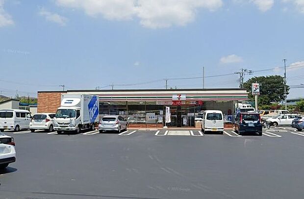 セブンイレブン市川柏井町3丁目店 徒歩9分。 700m