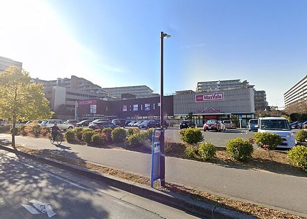 マックスバリュ新船橋店 徒歩6分。 470m