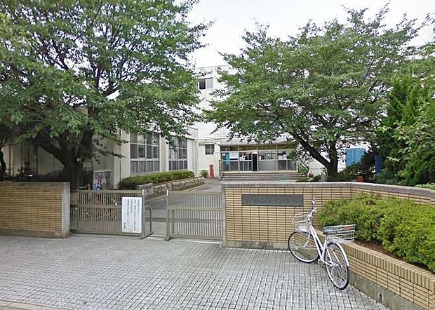 松戸市立南部小学校 徒歩5分。 360m