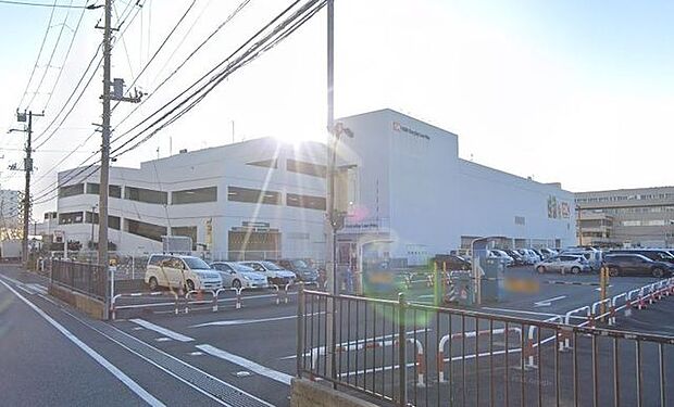 オーケー船橋競馬場店 徒歩8分。 580m