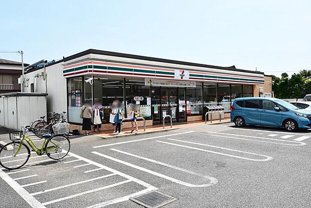 セブンイレブン市川大野町3丁目店 徒歩4分。 300m