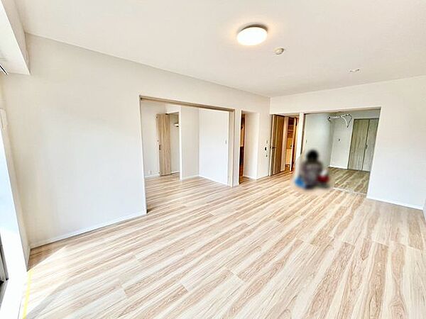 少しでも豊かに快適に。そんな想いから生まれた邸宅はこれから先の住まいを支えます。