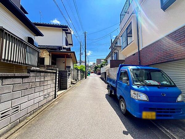 自然や周辺施設が程よくそろい、毎日の生活が便利で快適に♪幅広い世代が安心して暮らせる住環境です！周辺の利便性と落ち着いた環境が両立している、理想の暮らしを叶えたい方にぴったりのエリア♪