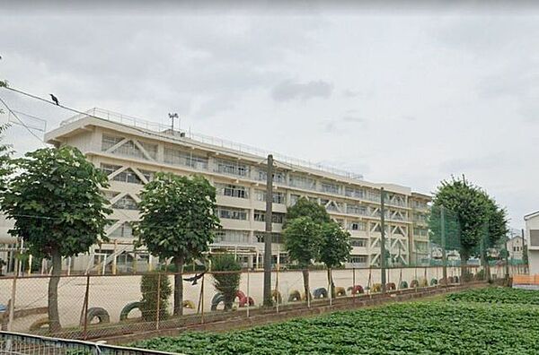 松戸市立寒風台小学校 徒歩9分。 680m