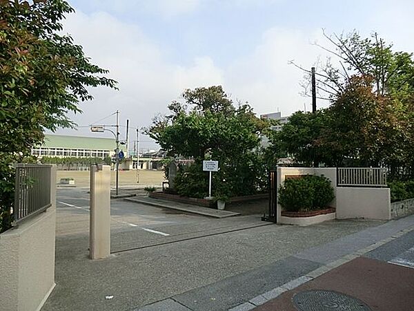 船橋市立小栗原小学校 徒歩10分。 740m