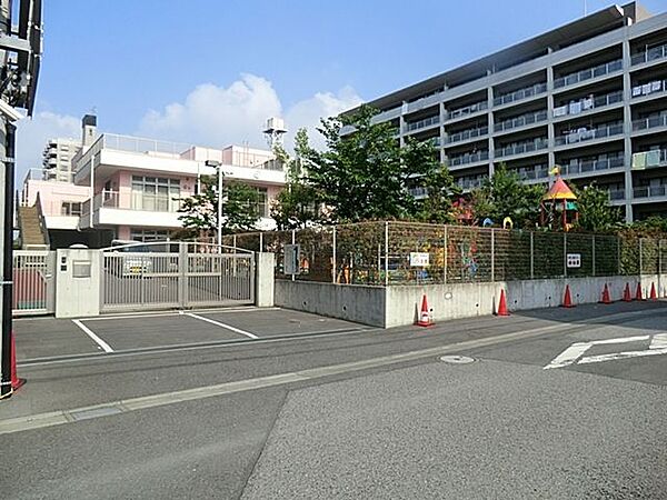 海神南保育園 徒歩12分。 960m