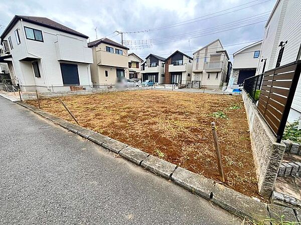 「気に入った土地があったのに、希望の間取りが入らなかった…」そんなご経験をされた方にもおすすめの土地です♪ぜひ一度ご覧になって、住まいづくりのイメージをふくらませてみてください！