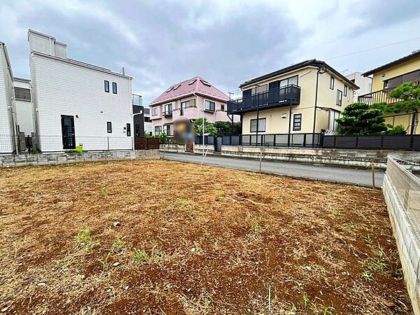 自然や周辺施設が程よくそろい、毎日の生活が便利で快適に♪幅広い世代が安心して暮らせる住環境です！周辺の利便性と落ち着いた環境が両立している、理想の暮らしを叶えたい方にぴったりのエリア♪