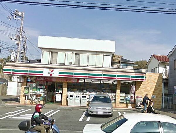 セブンイレブン船橋京成海神店 徒歩12分。 910m