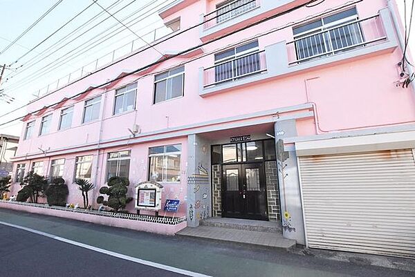 共立幼稚園 徒歩10分。 730m