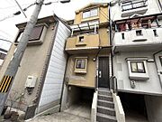 蚕ノ社駅より徒歩2分 築29年11ヶ月 3階建の賃貸物件